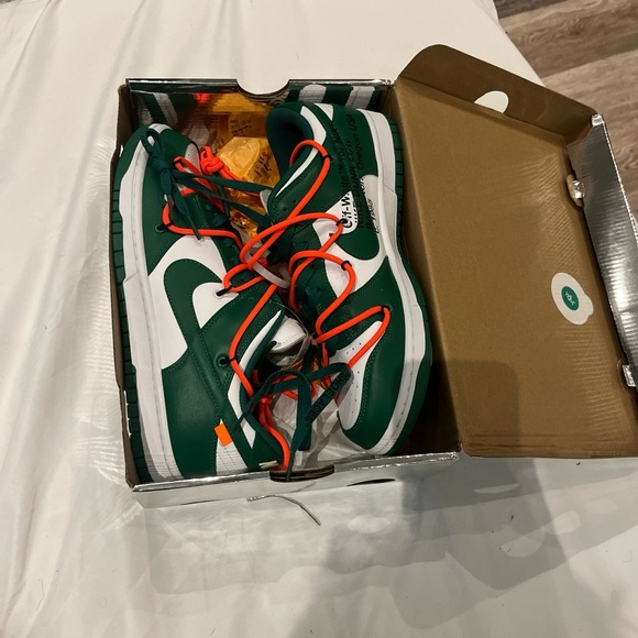 Offwhite Nike Green pine dunks - Picture 4 of 4